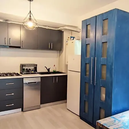 Summer Vibes Promenada *